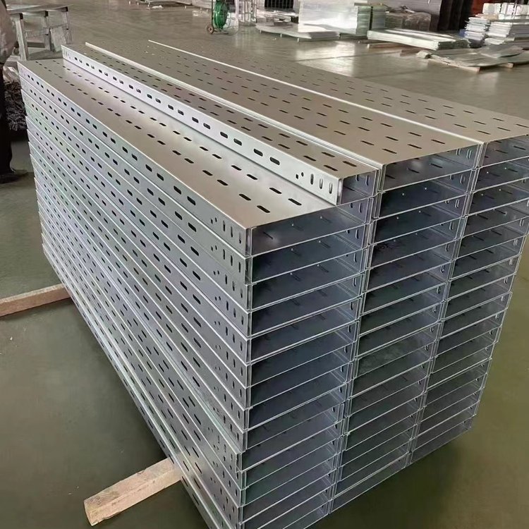 玻璃鋼電纜橋架價格波動解析：成本與市場供需的博弈